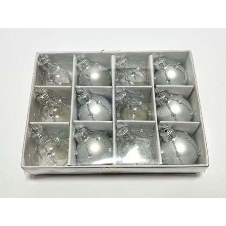 Glass ornament 3x3x3